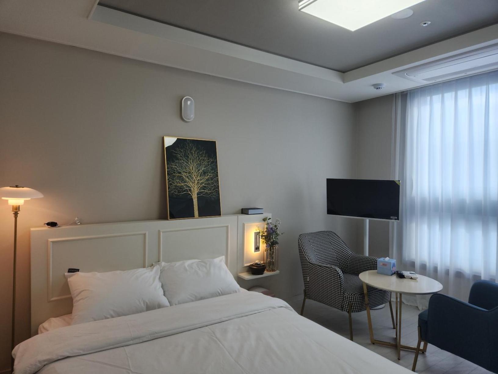 Daegu Star B&B Dsr Hotel Lily Exterior photo